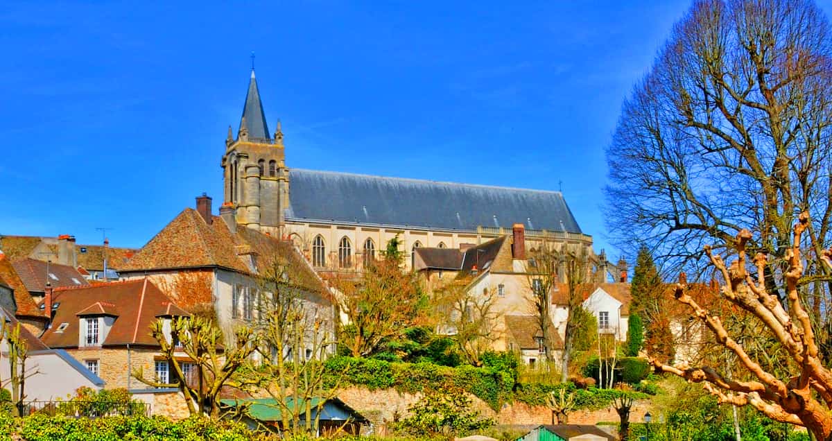 Le village médiéval de Montfort l'Amaury dans les Yvelines