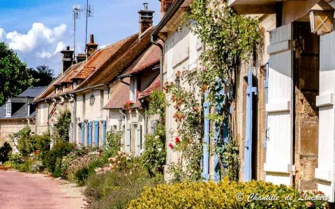La rue des Abbesses à Saint-Jean-aux-Bois - © Chantille de Lincourt / Villages et Patrimoine