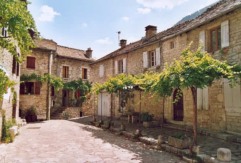Vue du village de Sainte-Enimie - © Patrick Giraud