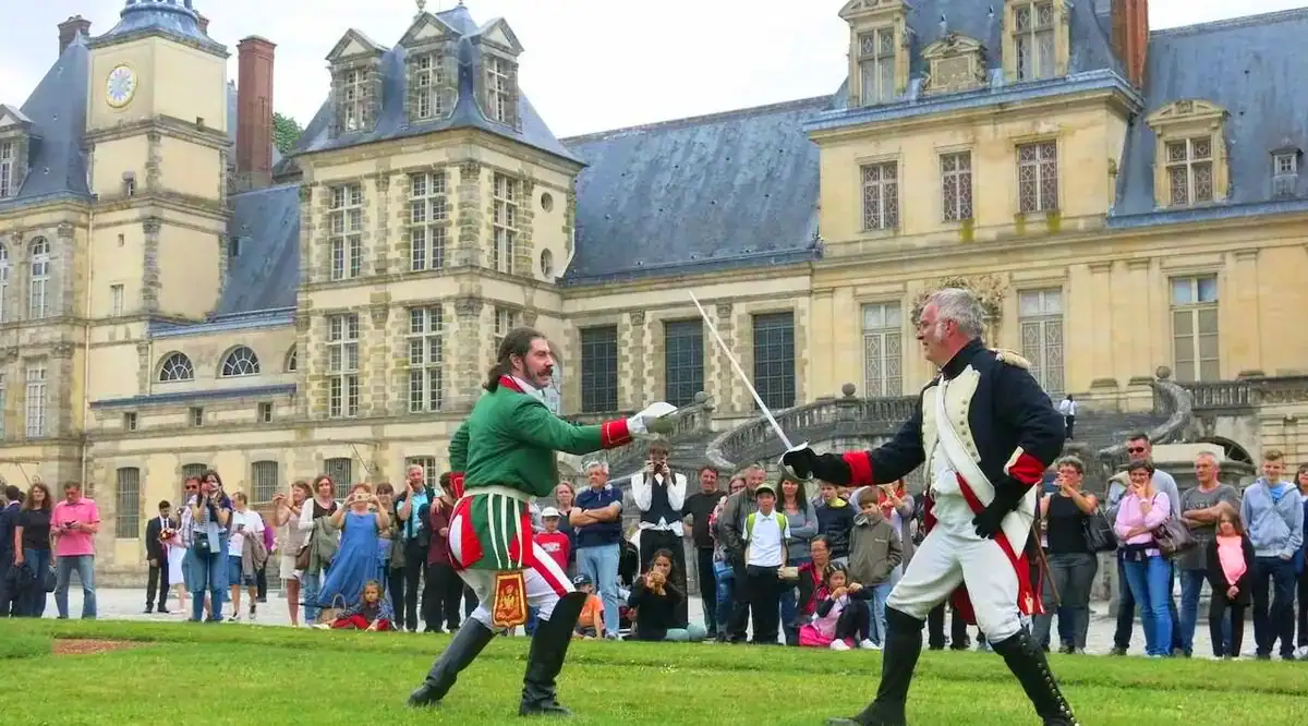 Reconstitution d’un duel à l’épée, ici à Fontainebleau © LP / Sébastien Blondé