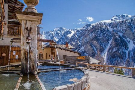 Fontaine de Saint-Véran Plus Beaux Villages de France
