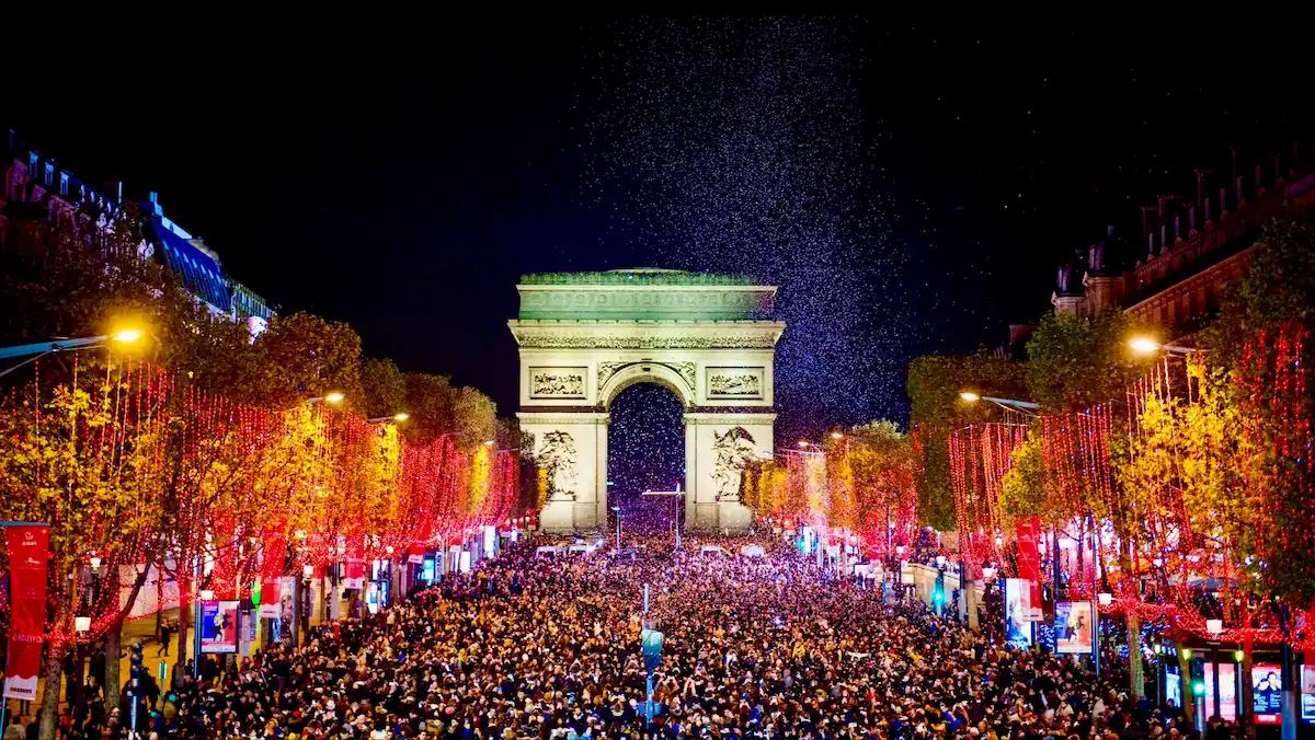 Illumination des Champs-Elysées © LP/Eric LE MITOUARD