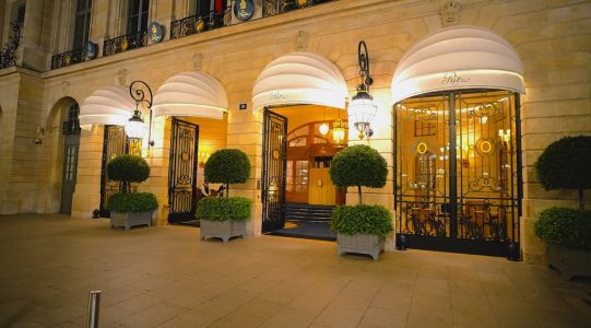 Le Ritz © 4kclips / Shutterstock