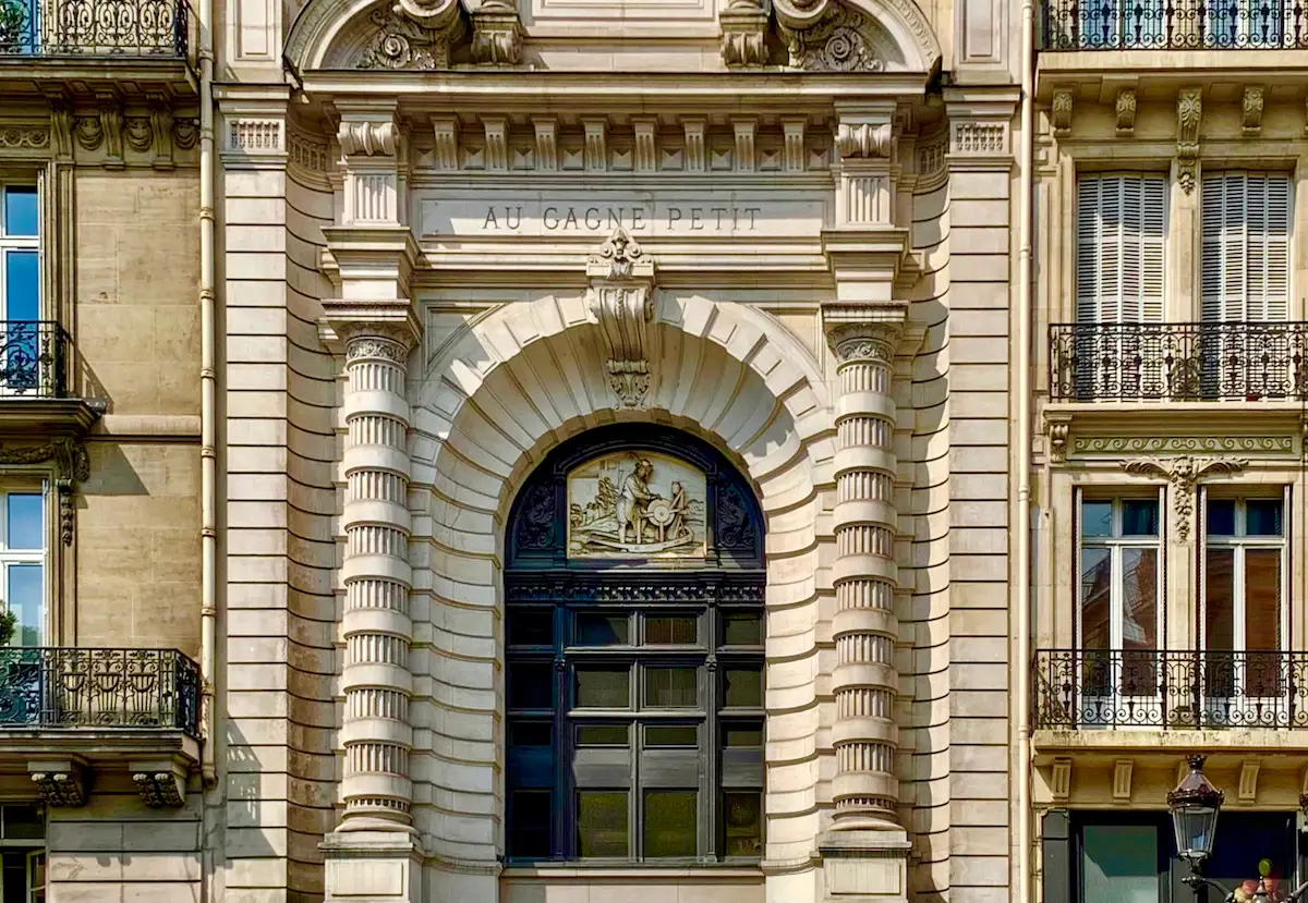 Au Gagne-Petit Opéra © Neoclassicism Enthusiast