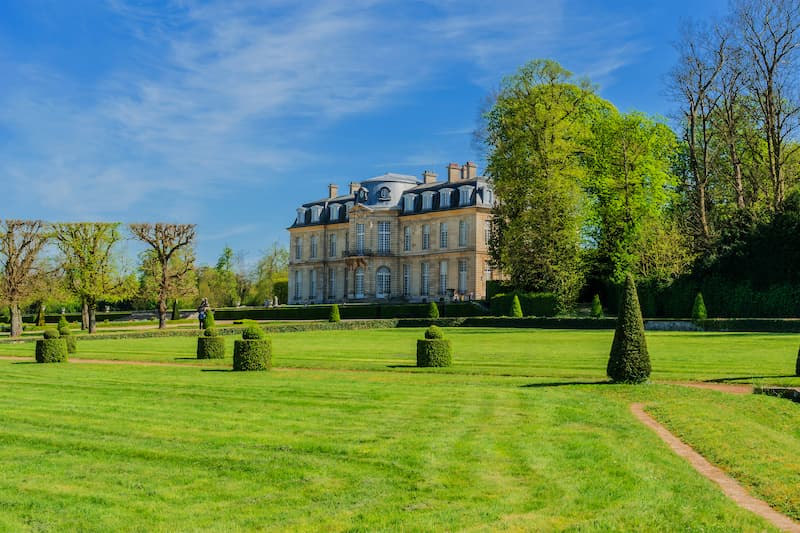 Chateau de Champs-sur-Marne © dbrnjhrj / Adobe Stock