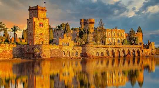 Château de la Napoule © Bernard / Adobe Stock