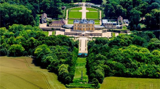 Château de Villette et forêt