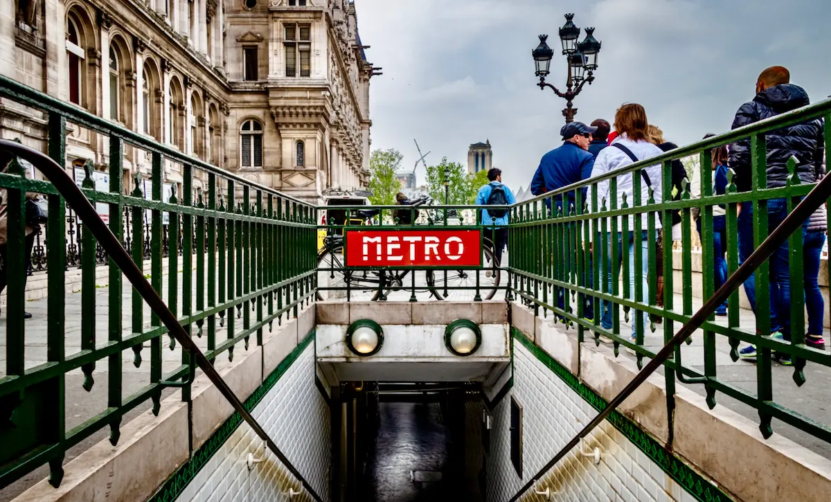 Métro Paris © Adobe Stock