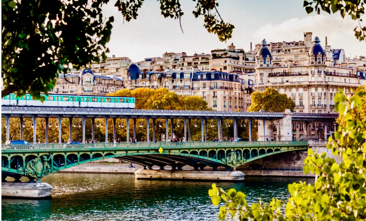 Métro de Paris © Adobe Stock