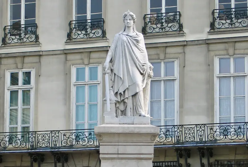 Statue de la République quai Malaquais © Wikipédia