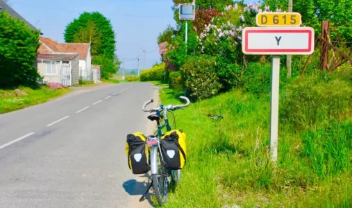 Y, la ville avec le plus petit nom de France © Vadrouillages et pâturages
