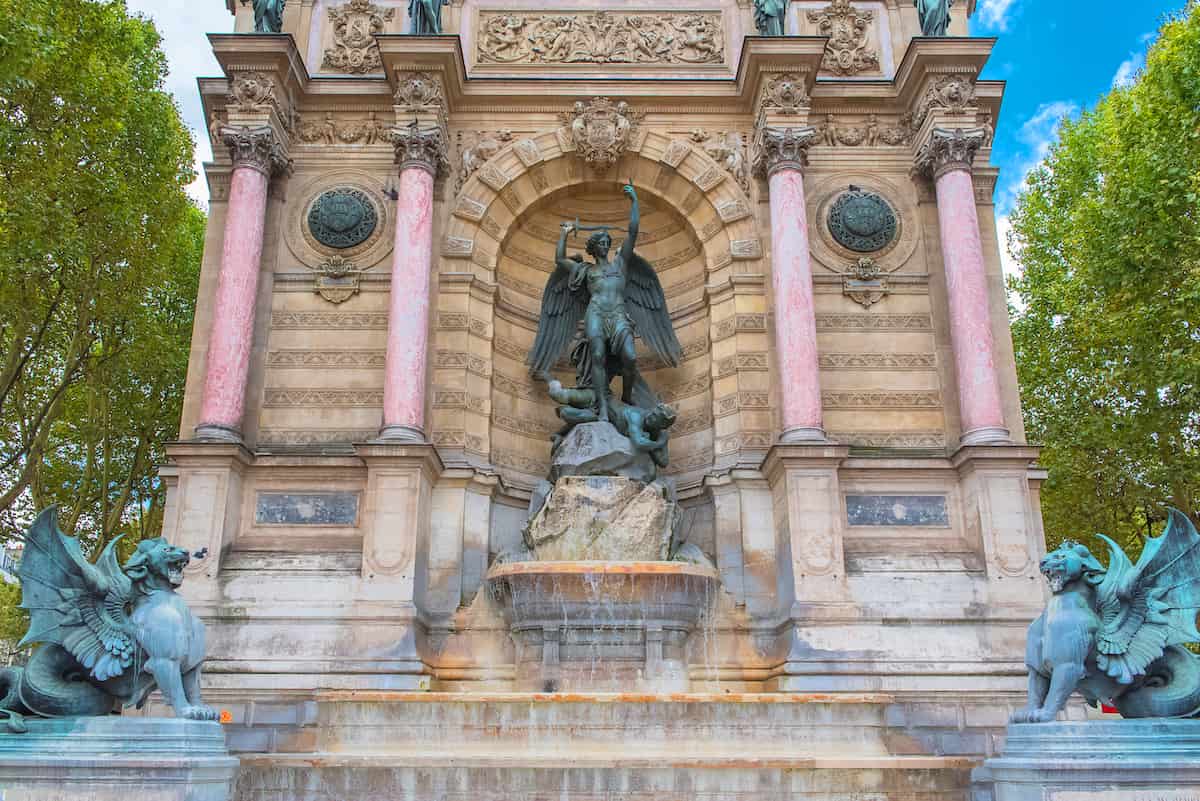 La fontaine Saint-Michel à Paris