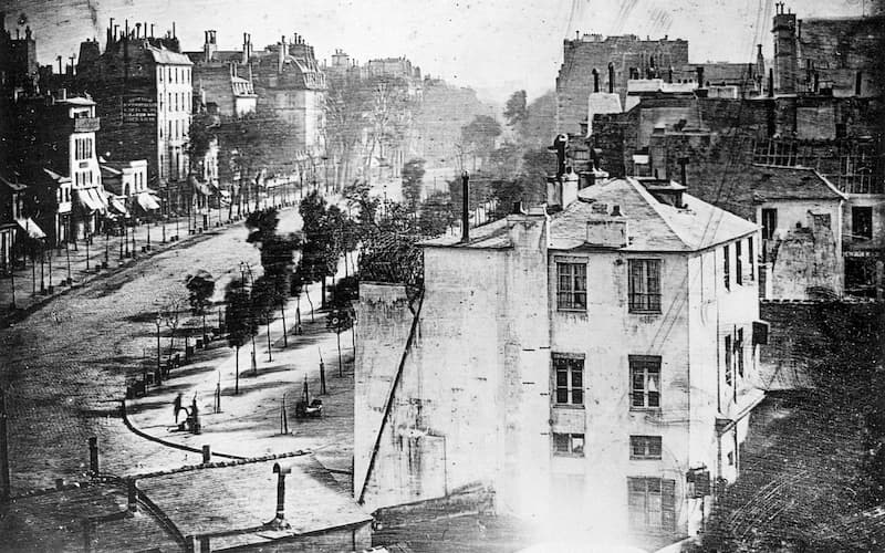 Louis Daguerre, Boulevard du Temple (1838) © Domaine public