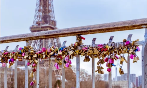 Saint-Valentin Paris © Adobe Stock