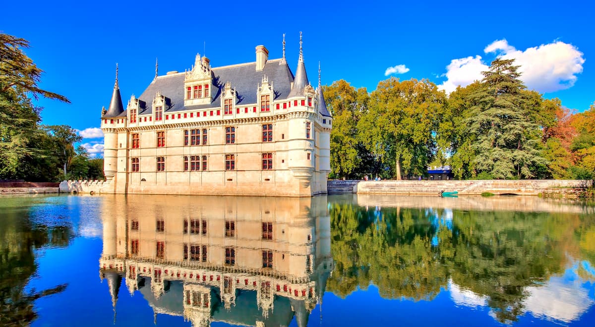 Château d'Azay-le-Rideau © aterrom / Adobe Stock