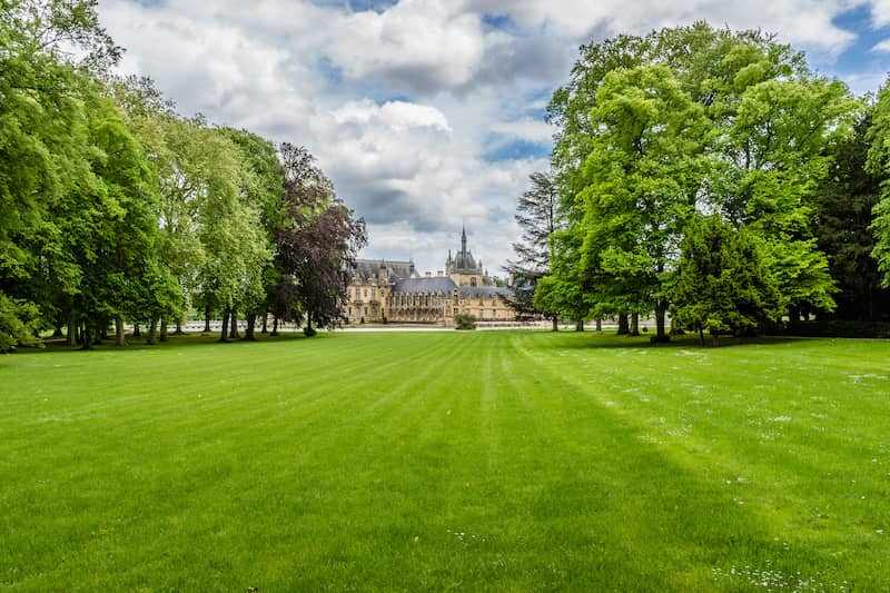 Jardins de Chantilly © Dbrnjhrj, Adobe Stock