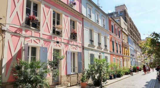 Rue Crémieux © Florence Piot, Adobe Stock