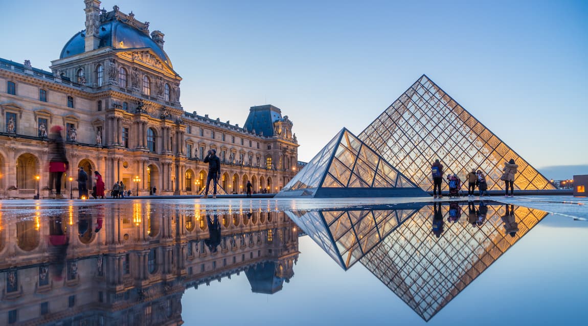 Louvre © Netfalls, Adobe Stock