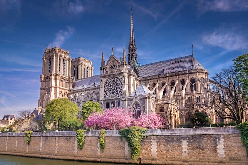 Notre-Dame de Paris © Didier Laurent, Adobe Stock