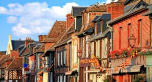 Beuvron-en-auge © AdobeStock