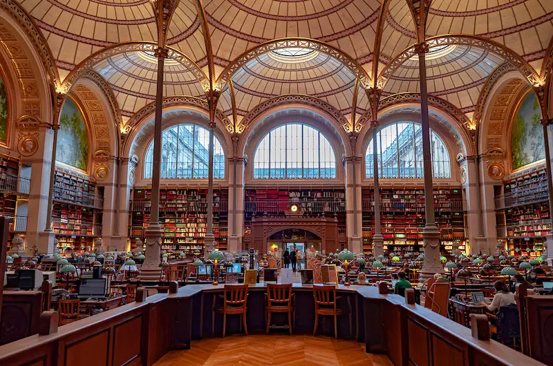 Une bibliothèque parmi les plus impressionnantes © Flickr