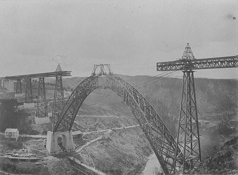 Viaduc de Garabit en construction-1884 ©Wikimedia Alphonse Terpereau
