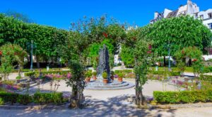 Square René Viviani © Ekaterina Belova, Adobe Stock