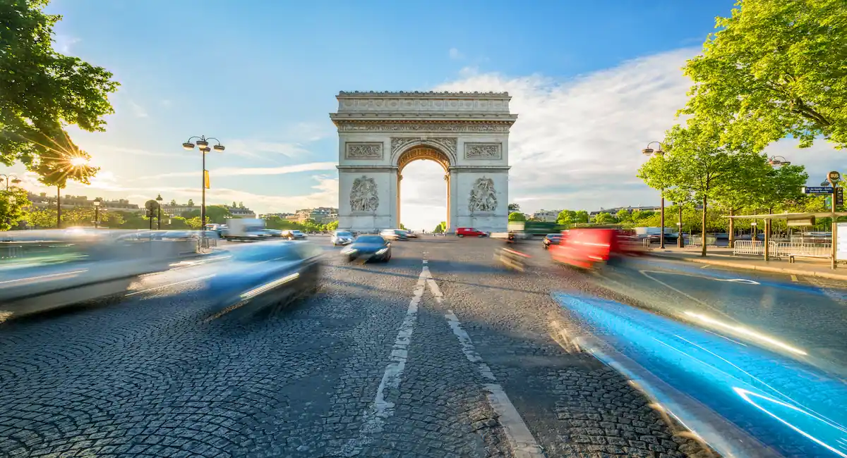 Trafic à Paris © Adobe Stock