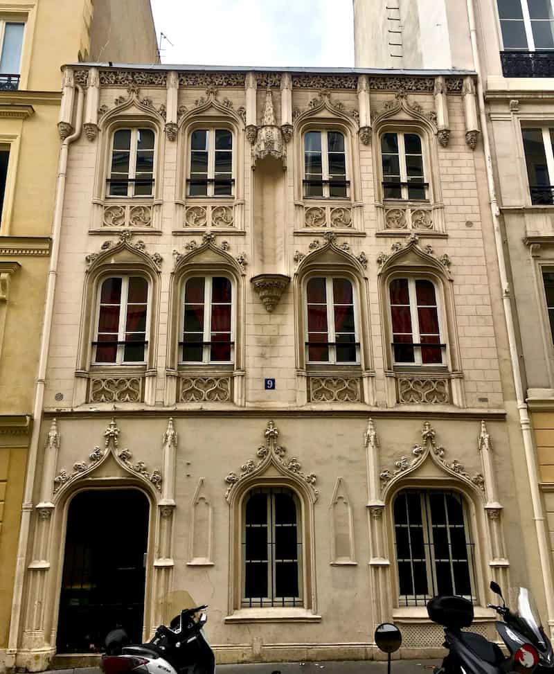 Madame Christiane - ancienne maison close parisienne © Facebook Le Paris de Cécile