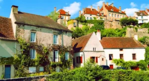 Flavigny-sur-Ozerain © Shutterstock