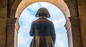 Napoléon Invalides © Adobe Stock