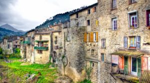 Village de L'Escarène © AdobeStock_jean-bernard MICHEL.jpg