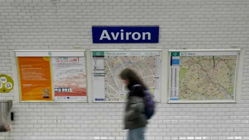 Bienvenue à la station “Aviron” © @Ligne2_RATP