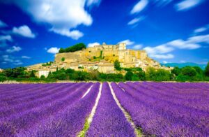 Grignan © Adobe stock