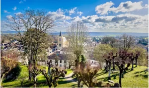 Monfort l'Amaury © Adobe Stock