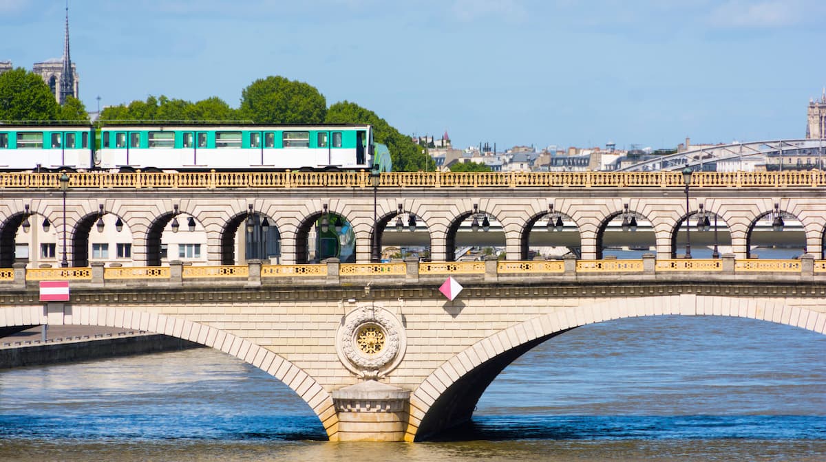 La RATP à Paris © omnesolum, Adobe Stock