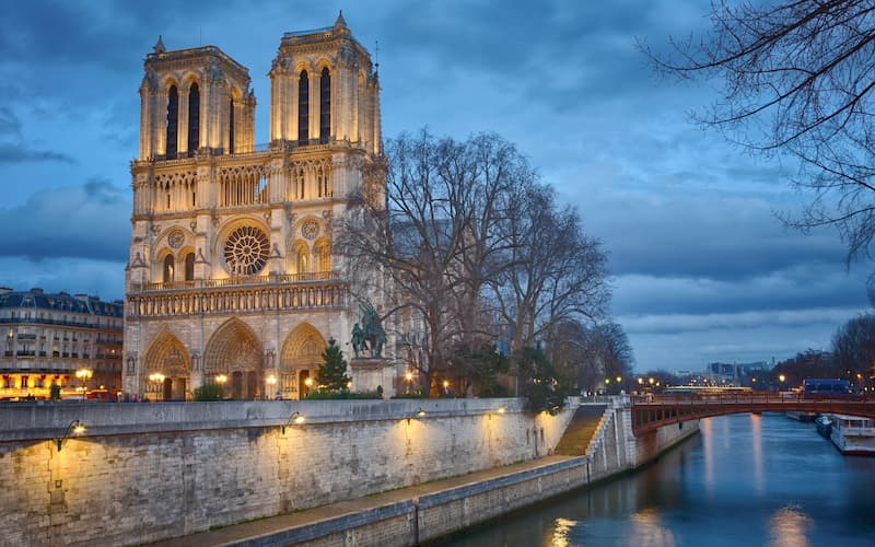 Cathédrale Notre-Dame de Paris © santosha57 / Adobe Stock