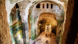 L'église souterraine d'Aubeterre-sur-Dronne - © Sud Charente Tourisme