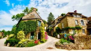 Saint-Cénéri-le-Gerei © Adobe Stock