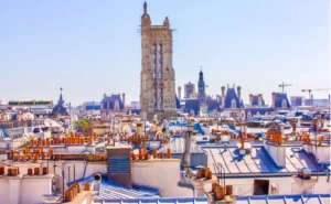 Tour Saint-Jacques, Paris © Adobe Stock