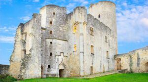 Château de Rauzan © AdobeStock_ larik_malasha