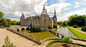 Château de Sully-en-Bourgogne © A.Doire /BFCT