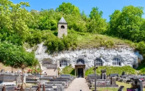 L'église troglodyte d'Haute-Isle © Daniel Nguyen Duc Long