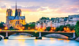 Notre-Dame de Paris et Île de la Cité, AdobeStock © Beboy