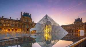Musée du Louvre © Adobe Stock