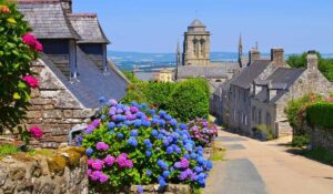Locronan © AdobeStock