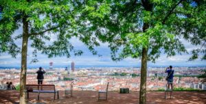 Vue sur Lyon depuis le jardin des Curiosités - © Adobe Stock