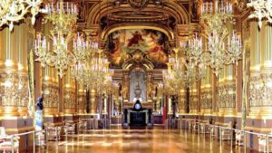 Grand Foyer de l'opéra Garnier - © Adobe Stock