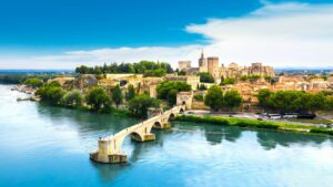 Le pont Saint-Bézenet à Avignon - © Adobe Stock