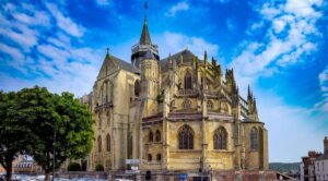 Collégiale Notre-Dame-et-Saint-Laurent O’Toole à Eu, admirée par Viollet-le-Duc